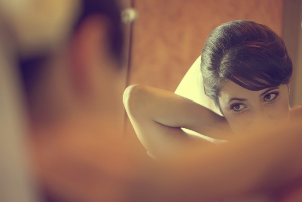 bride getting ready for wedding